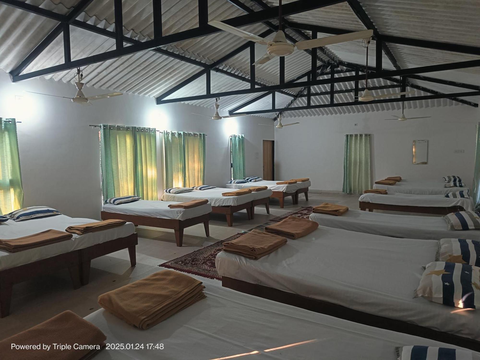 Gir County Resort Sasan Gir Cameră foto